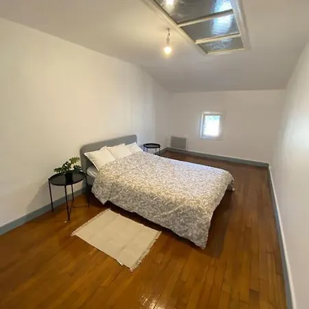 Apartment : Plein Centre Vue Riviere *